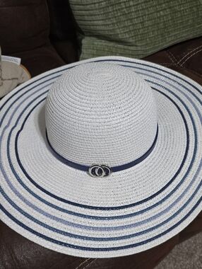 INC International Concepts White Straw Sun Hat with Navy Trim and Silver Buckle